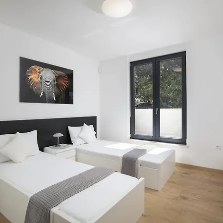 Luxury Kevin On The Appartamento *